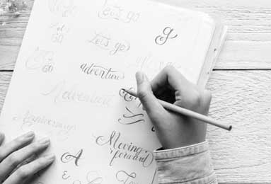 女大不中留猜一生肖，积极作答，落实解释